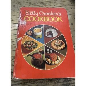 Vintage Betty Crocker's Cookbook Pie Cover 1969 ed. 11th 1972 Printing Good